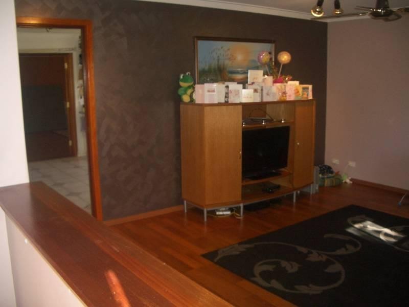 14 Vinca Way, Forrestfield WA 6058