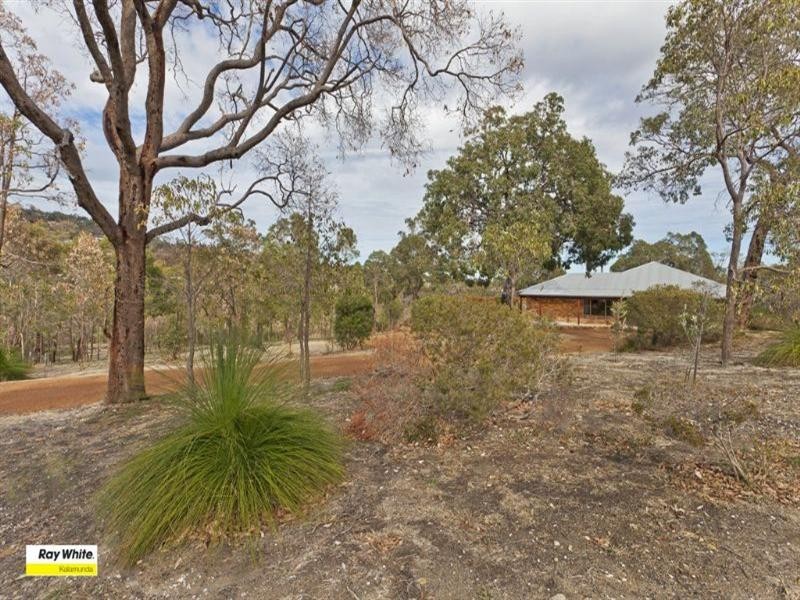 115 John Farrant Drive, Gooseberry Hill WA 6076