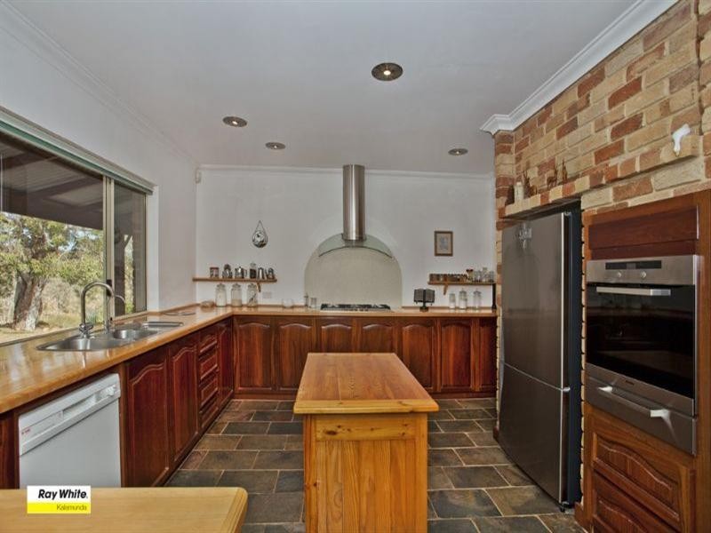 115 John Farrant Drive, Gooseberry Hill WA 6076