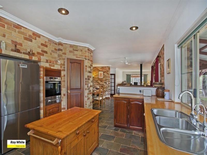 115 John Farrant Drive, Gooseberry Hill WA 6076