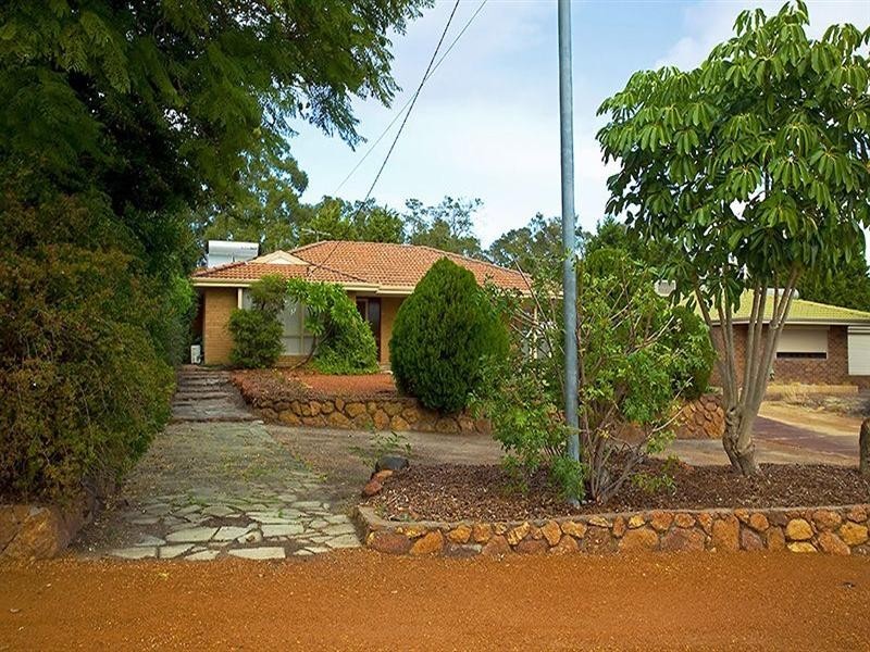 13 Temby Avenue, Kalamunda WA 6076