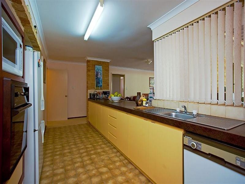 13 Temby Avenue, Kalamunda WA 6076