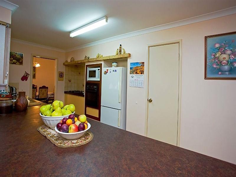 13 Temby Avenue, Kalamunda WA 6076