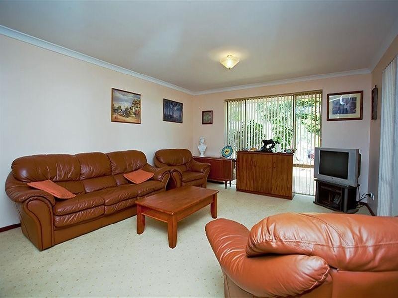 13 Temby Avenue, Kalamunda WA 6076