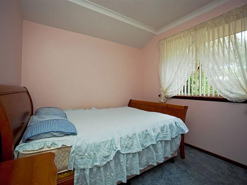 13 Temby Avenue, Kalamunda WA 6076