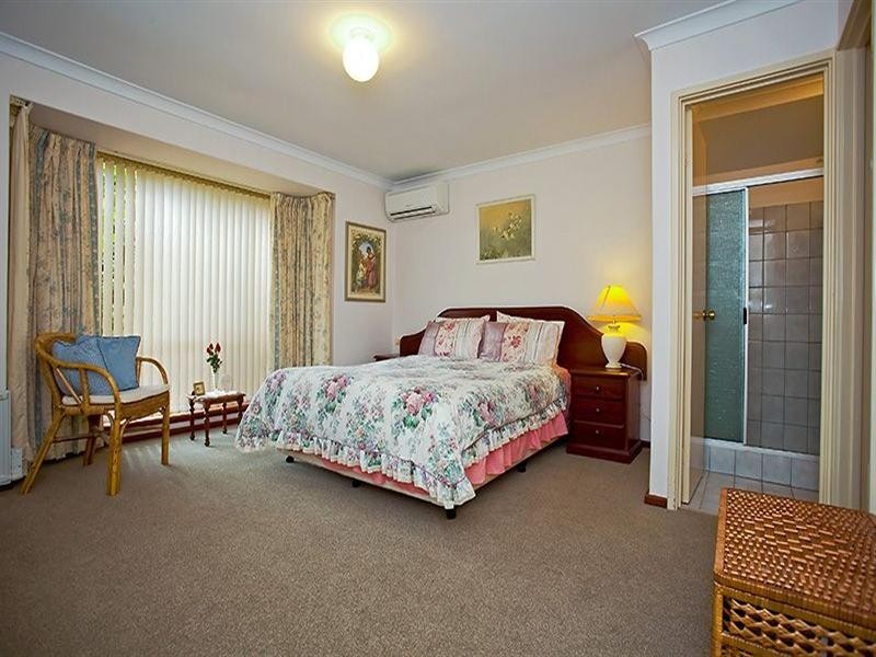 13 Temby Avenue, Kalamunda WA 6076