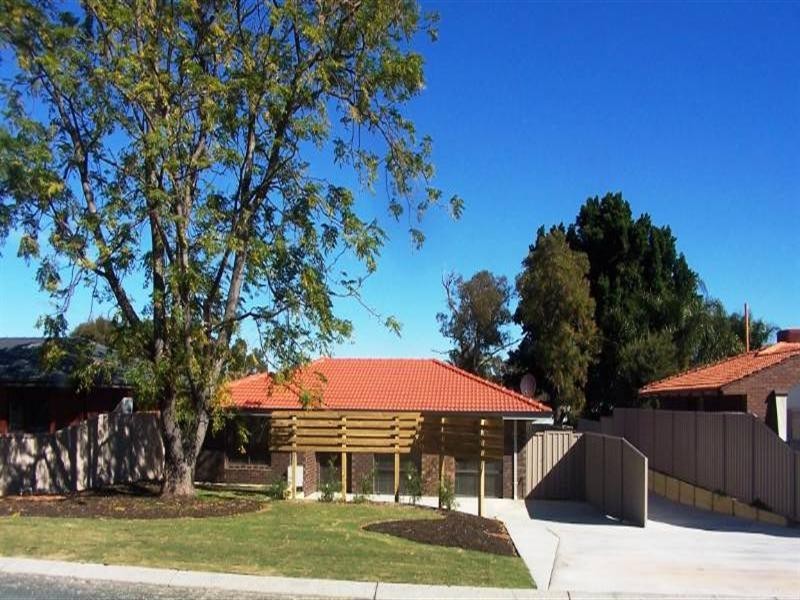 14 Abercorn Road, Forrestfield WA 6058