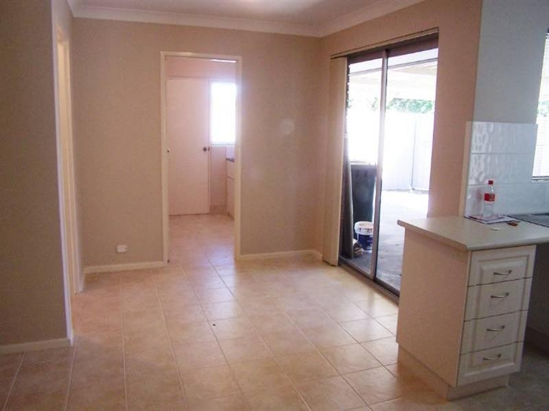 14 Abercorn Road, Forrestfield WA 6058