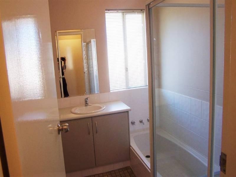 14 Abercorn Road, Forrestfield WA 6058