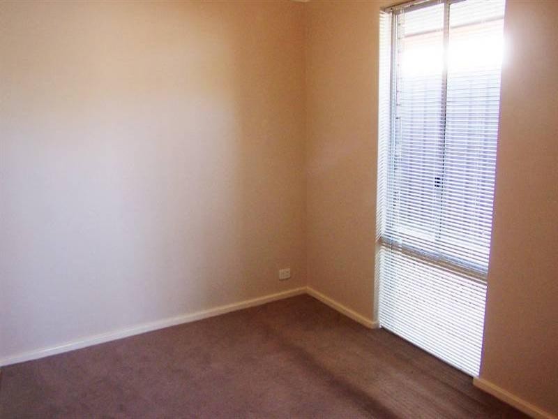 14 Abercorn Road, Forrestfield WA 6058