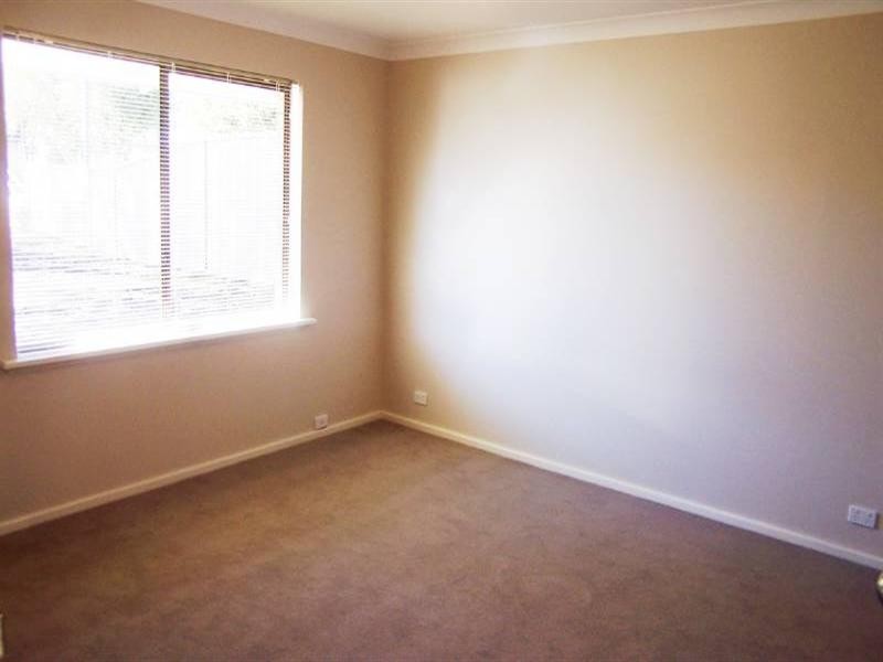 14 Abercorn Road, Forrestfield WA 6058