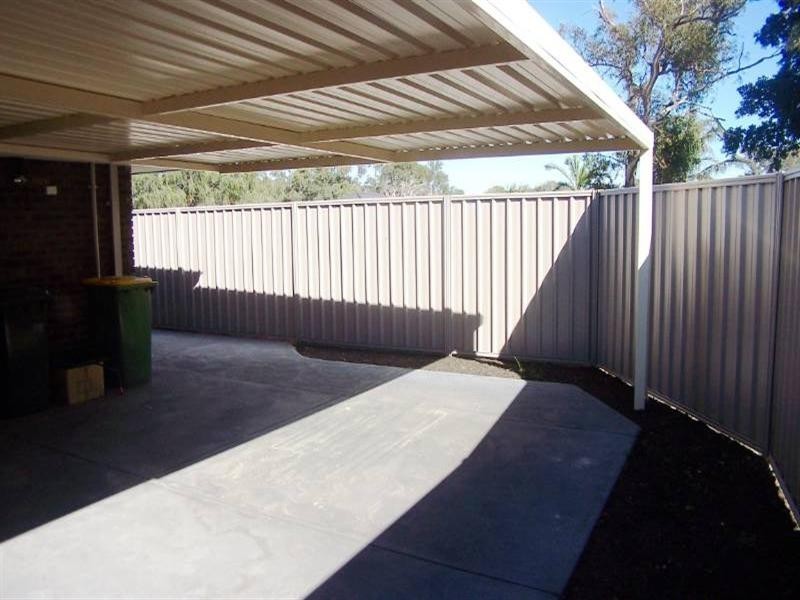 14 Abercorn Road, Forrestfield WA 6058