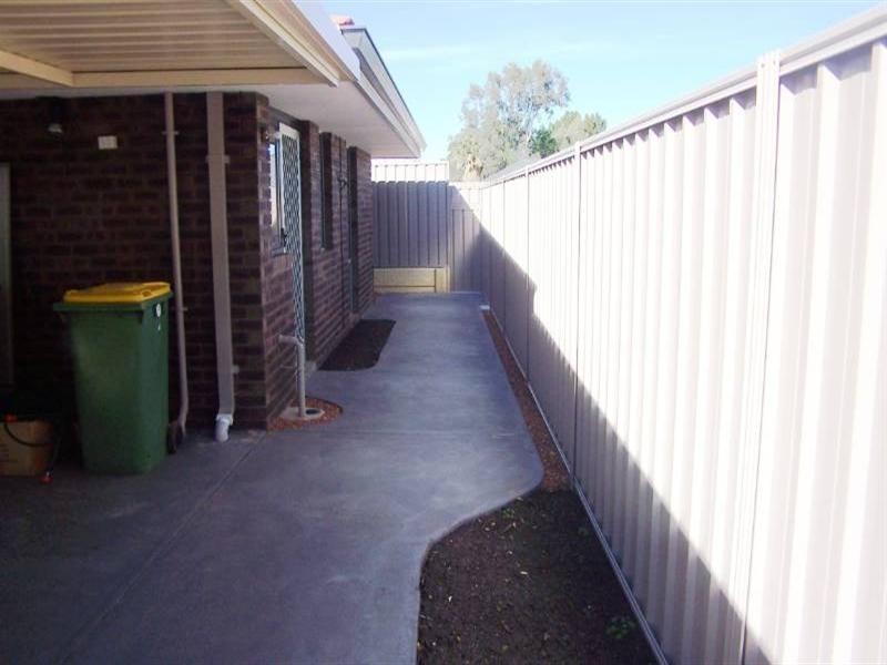 14 Abercorn Road, Forrestfield WA 6058