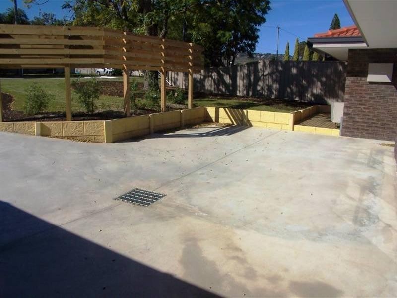 14 Abercorn Road, Forrestfield WA 6058