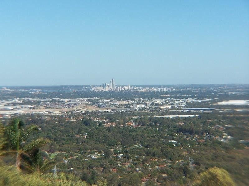 13 Maxine Court, Lesmurdie WA 6076