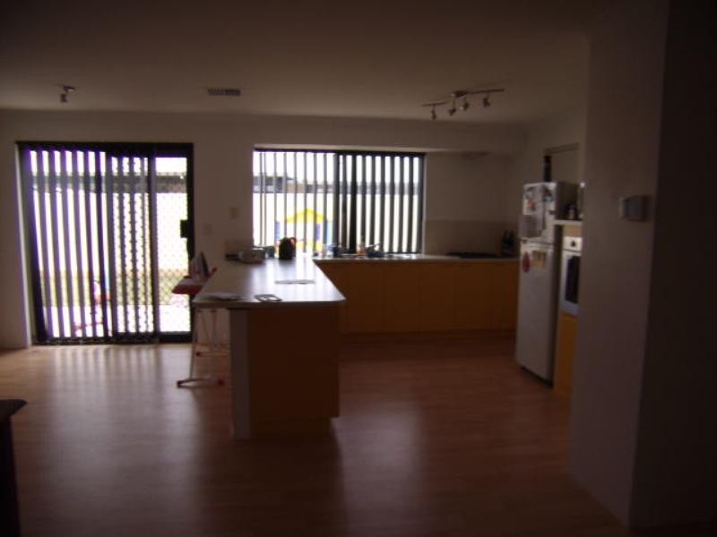 Wattle Grove WA 6107