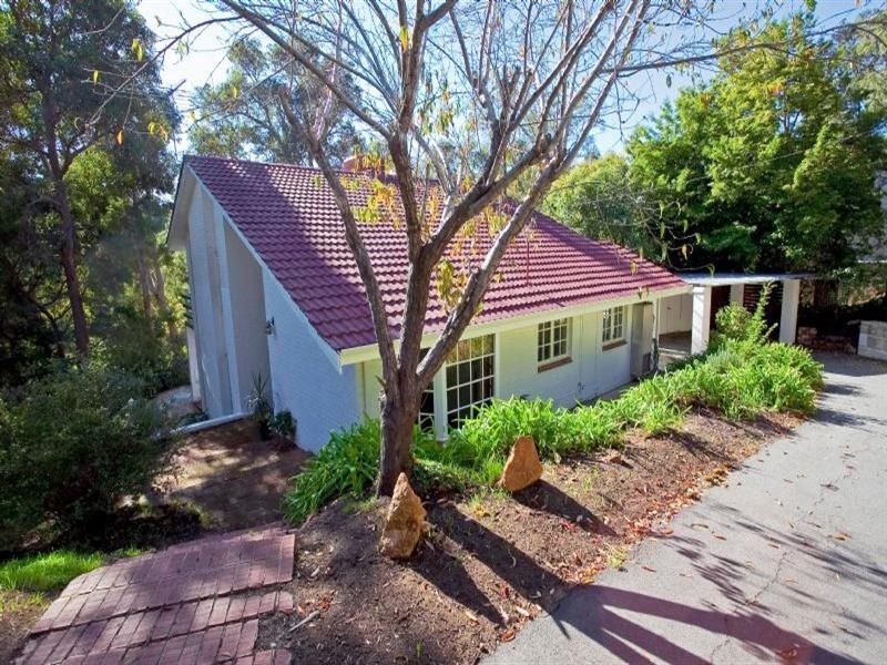 24 Bird Road, Kalamunda WA 6076