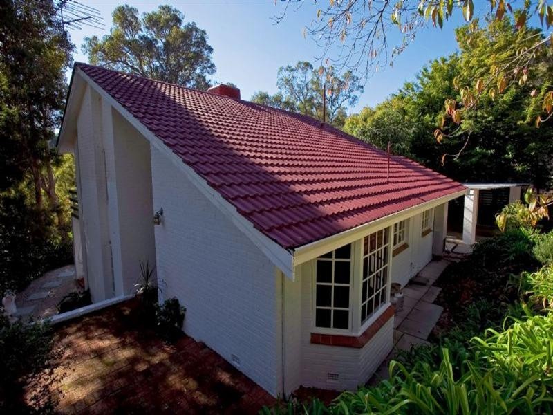 24 Bird Road, Kalamunda WA 6076