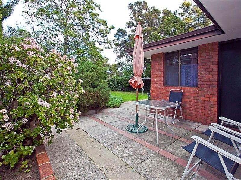 11 Glyde Road, Lesmurdie WA 6076