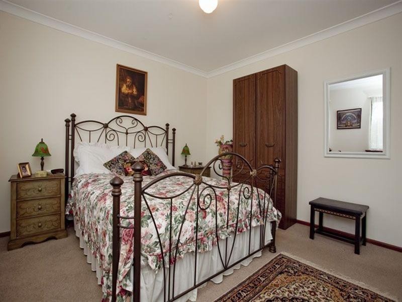 11 Glyde Road, Lesmurdie WA 6076