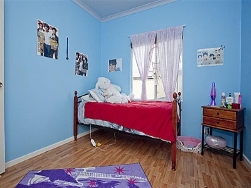 33 Urch Road, Kalamunda WA 6076