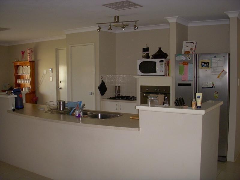 212 Adelaide Street, High Wycombe WA 6057