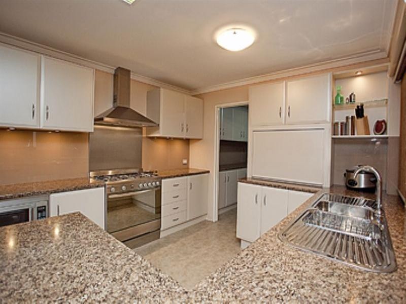 5 Urch Road, Kalamunda WA 6076