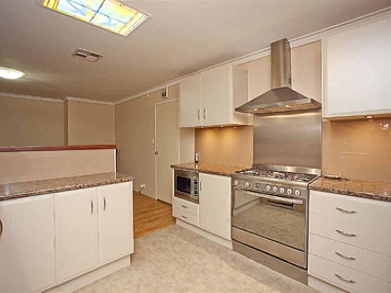 5 Urch Road, Kalamunda WA 6076