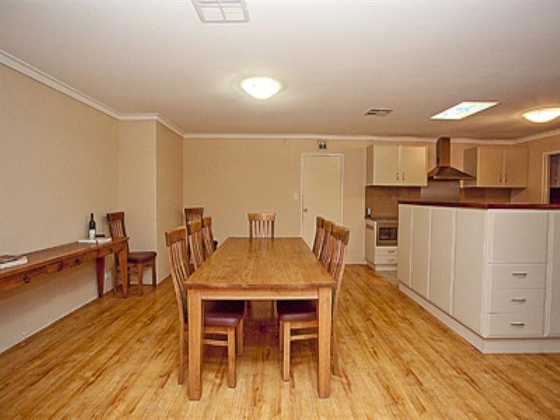 5 Urch Road, Kalamunda WA 6076