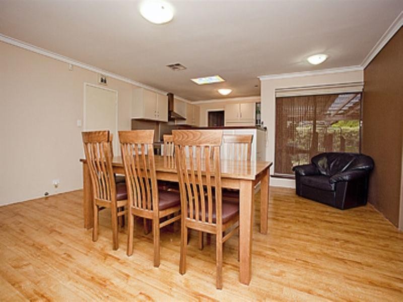 5 Urch Road, Kalamunda WA 6076