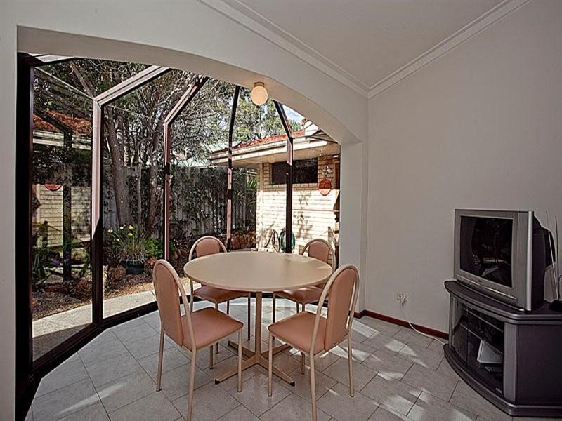 6 Tom Millar Close, Kalamunda WA 6076