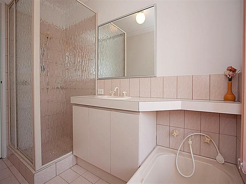 6 Tom Millar Close, Kalamunda WA 6076