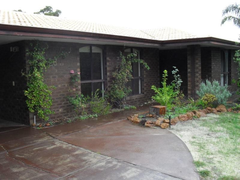 28 Barwon Street, Lesmurdie WA 6076