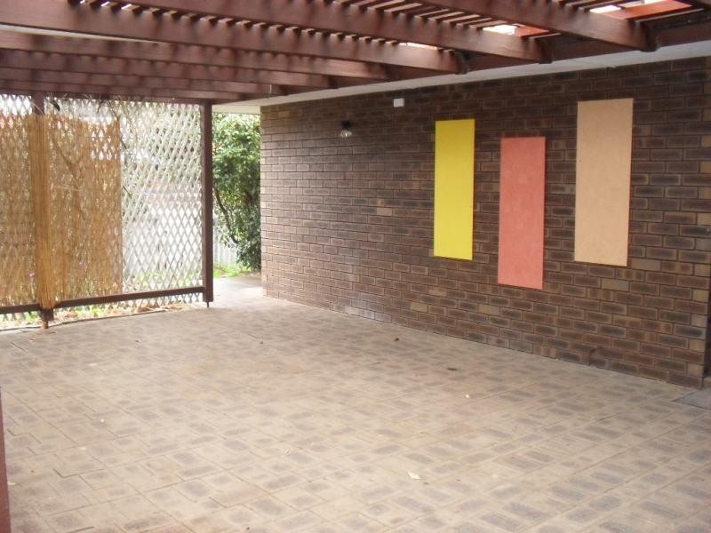 28 Barwon Street, Lesmurdie WA 6076