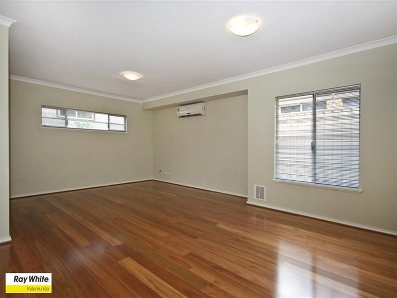 U2/14 Heath Road, Kalamunda WA 6076