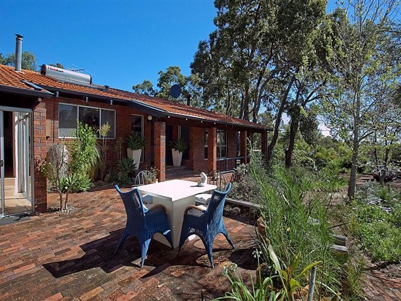 48 West Terrace, Kalamunda WA 6076