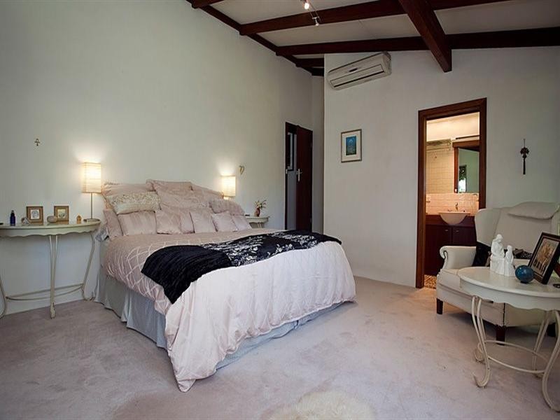 48 West Terrace, Kalamunda WA 6076