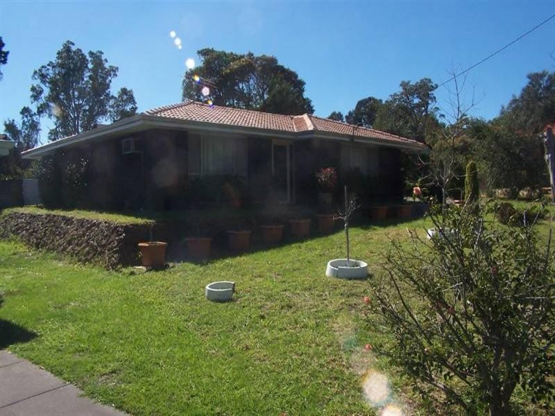 5 Carpene Place, Kalamunda WA 6076