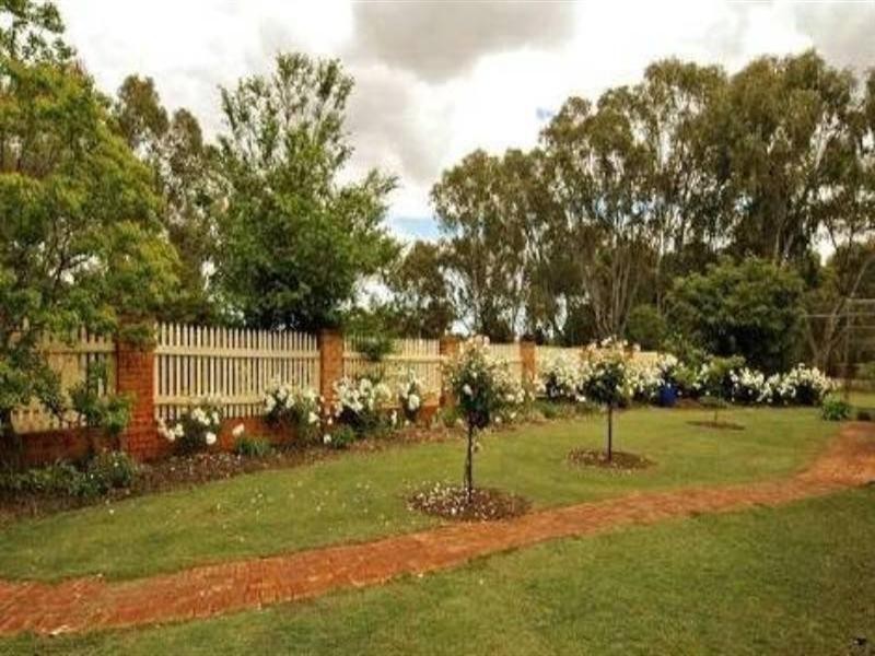 121 Bushmead Road, Hazelmere WA 6055