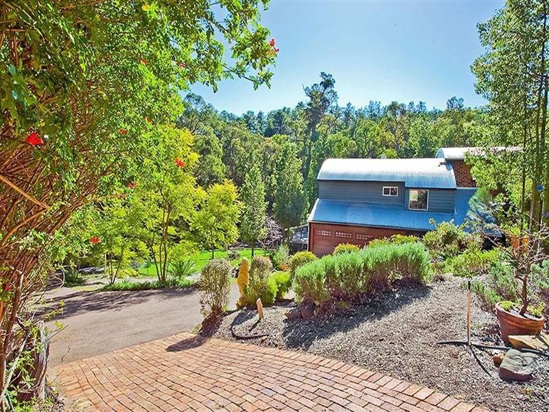 601 Mundaring Weir Road, Mundaring WA 6073