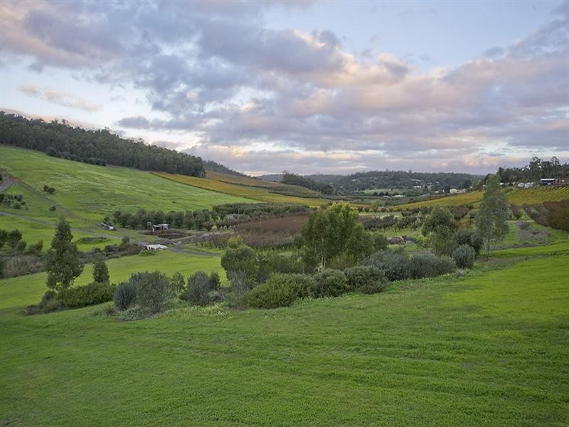 31 Glenisla Road, Bickley WA 6076