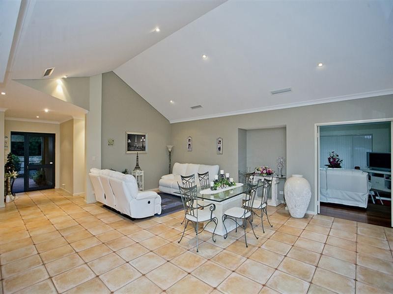 31 Glenisla Road, Bickley WA 6076