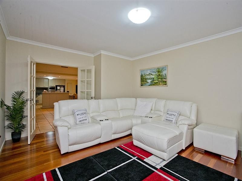 31 Glenisla Road, Bickley WA 6076