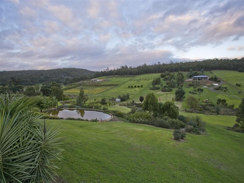 31 Glenisla Road, Bickley WA 6076