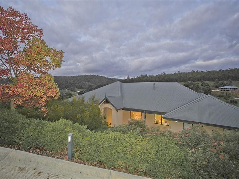 31 Glenisla Road, Bickley WA 6076