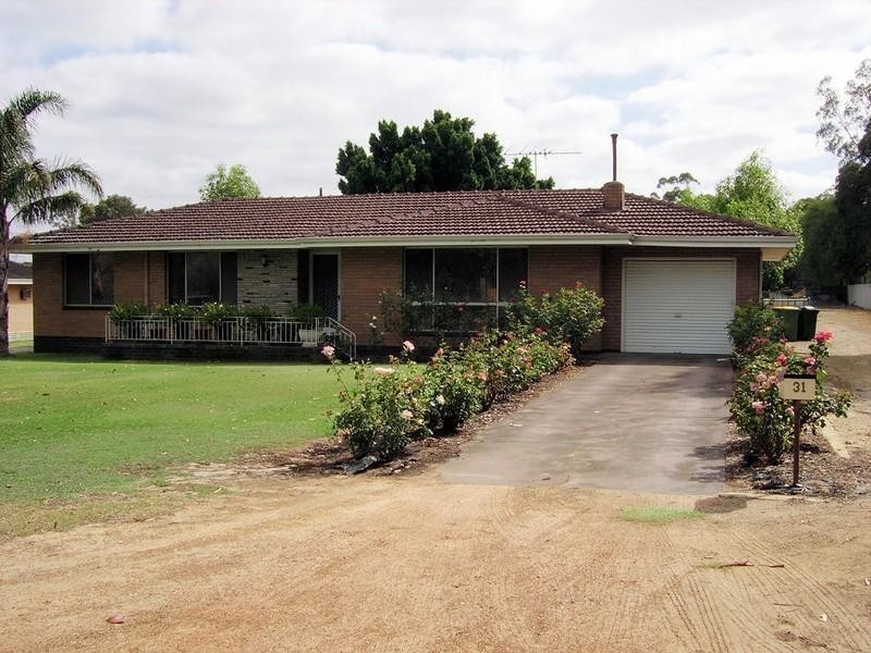 31 Berkshire Road, Forrestfield WA 6058