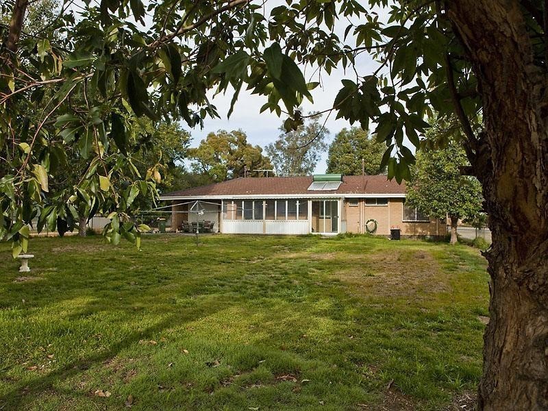 31 Berkshire Road, Forrestfield WA 6058