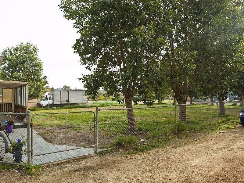 31 Berkshire Road, Forrestfield WA 6058