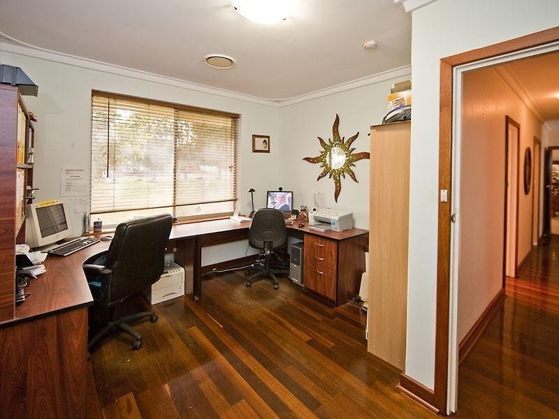 31 Berkshire Road, Forrestfield WA 6058