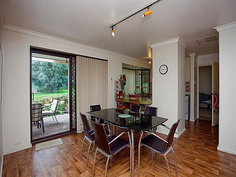 6 Nangkita Road, Kalamunda WA 6076